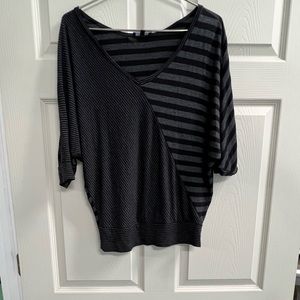 Soprano Black and Gray Striped Top - Size Medium - VGUC